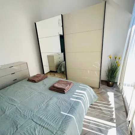 2br Vintage - Free Parking Lägenhet *